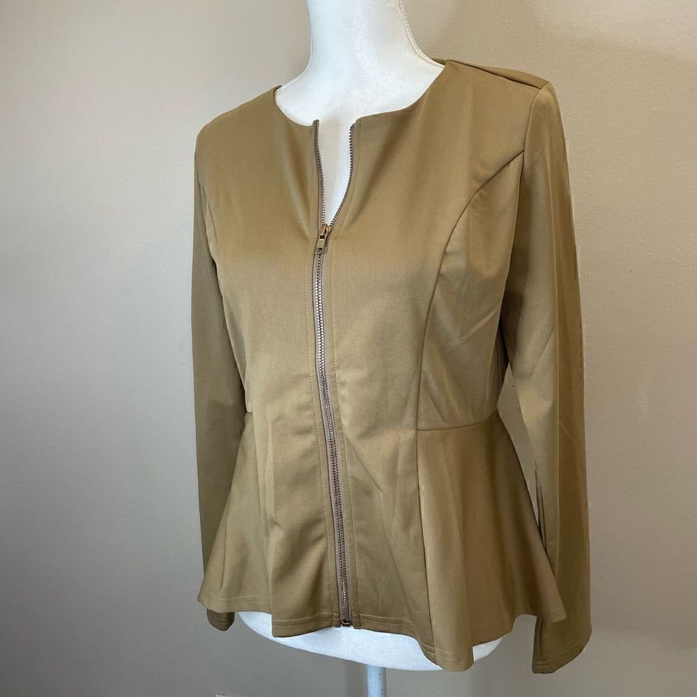 New! Yizoo| Medium| Fit and Flare| Flattering| Career wear